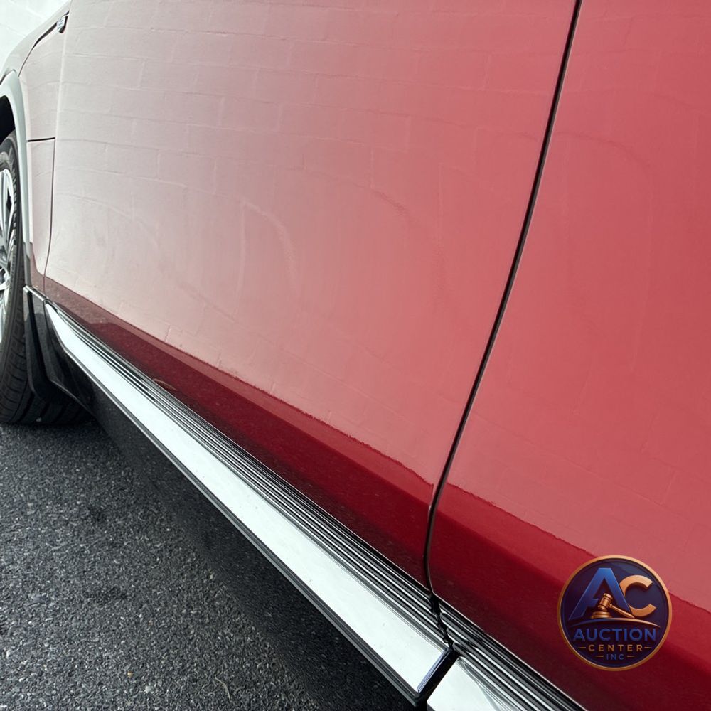 2024 Cadillac LYRIQ Luxury 2