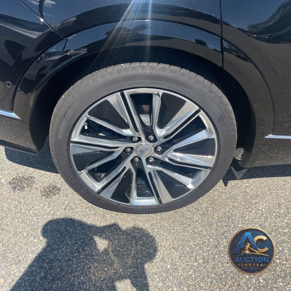 2024 Cadillac LYRIQ Luxury 3
