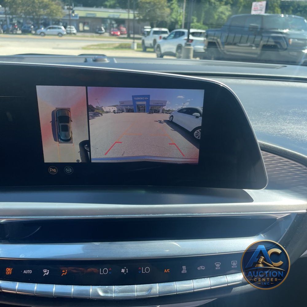 2024 Cadillac LYRIQ Luxury 3