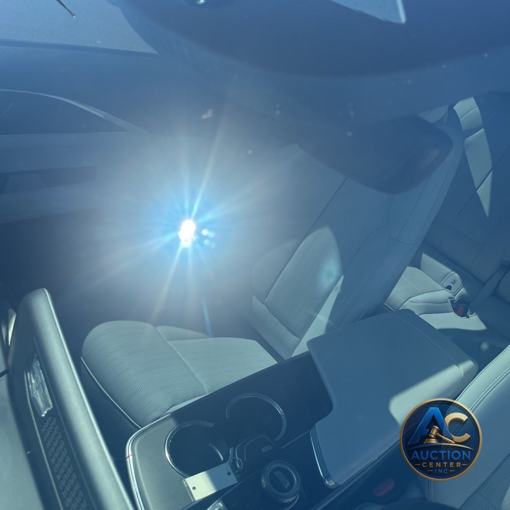 2024 Cadillac LYRIQ Luxury 3