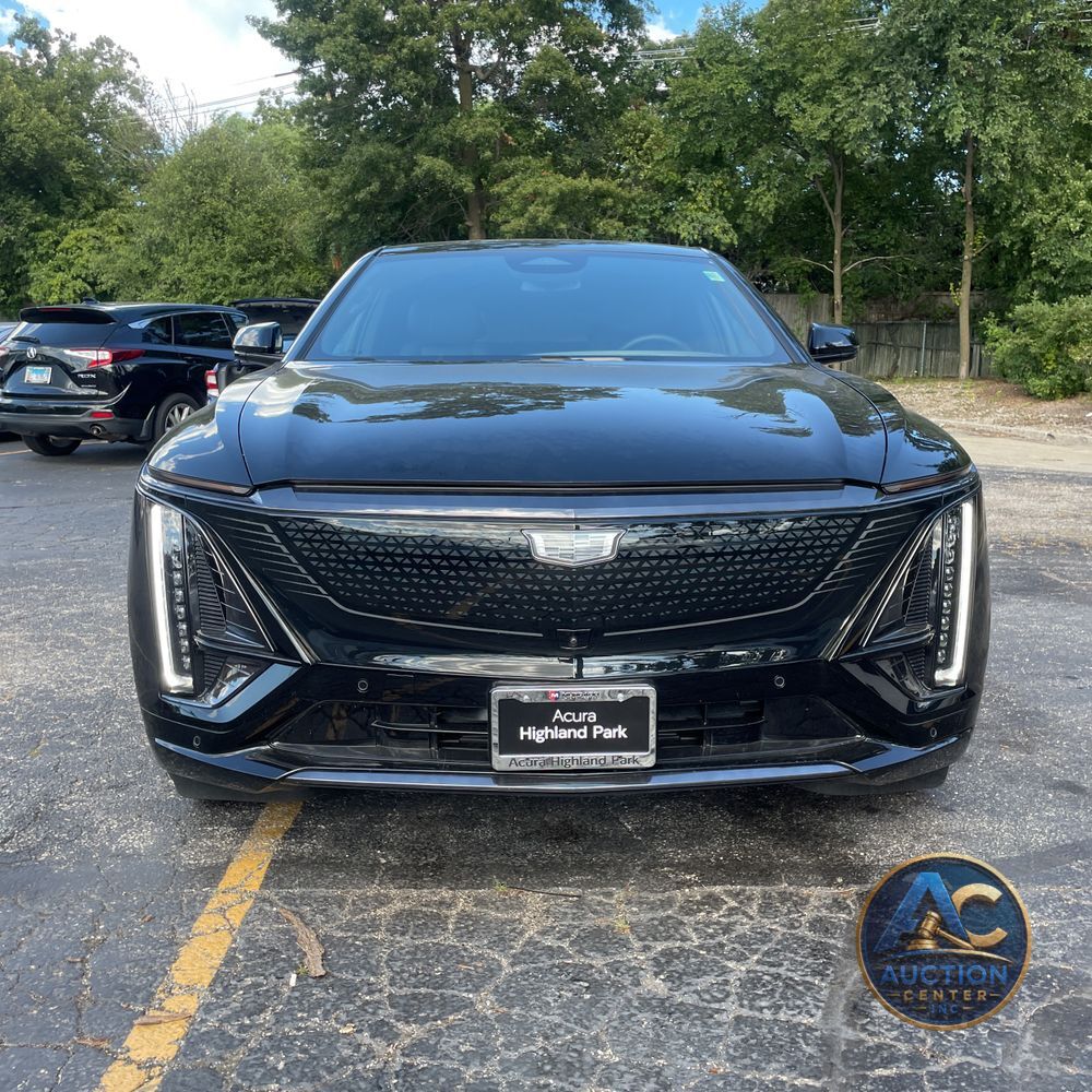 2025 Cadillac Lyriq Sport 1