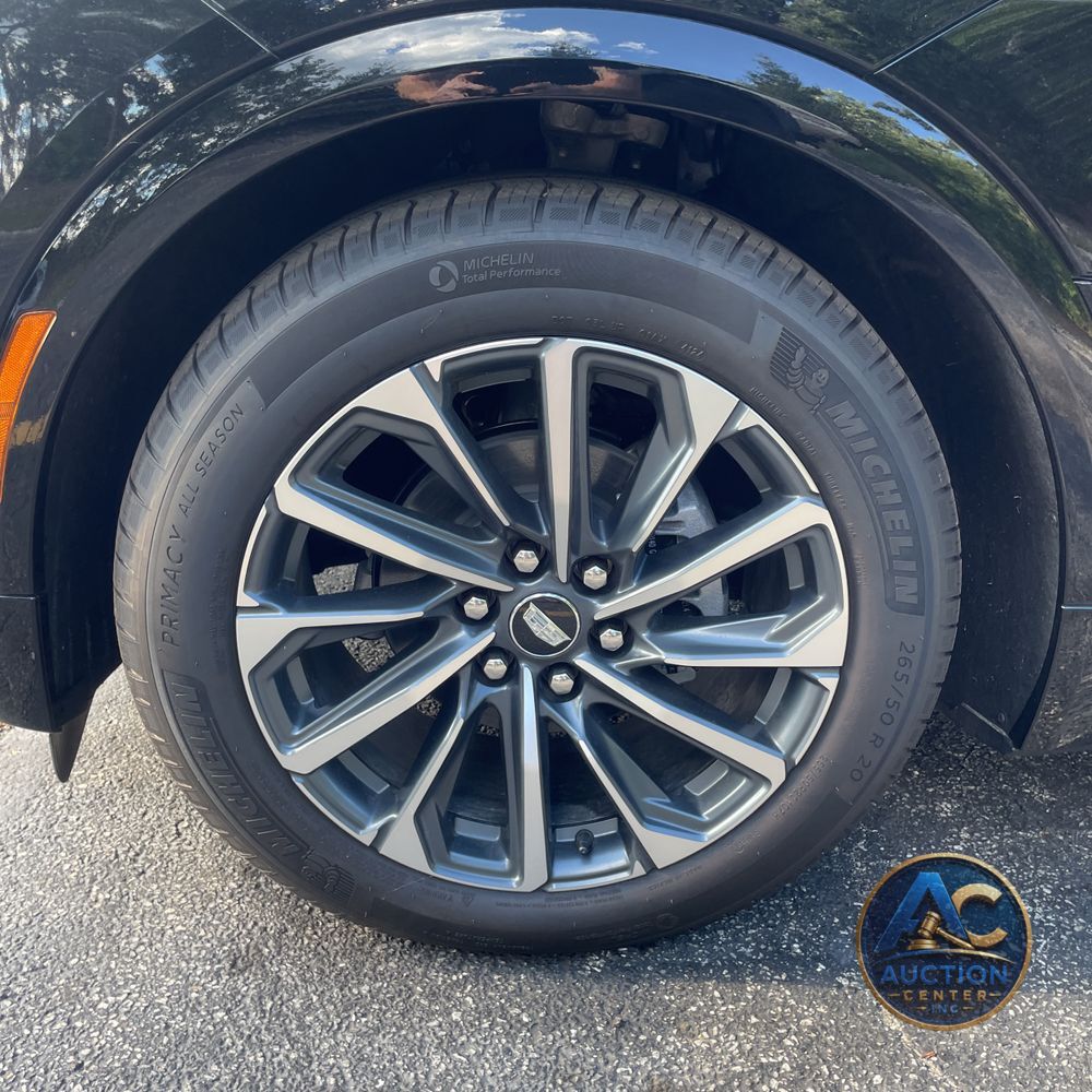 2025 Cadillac Lyriq Sport 1
