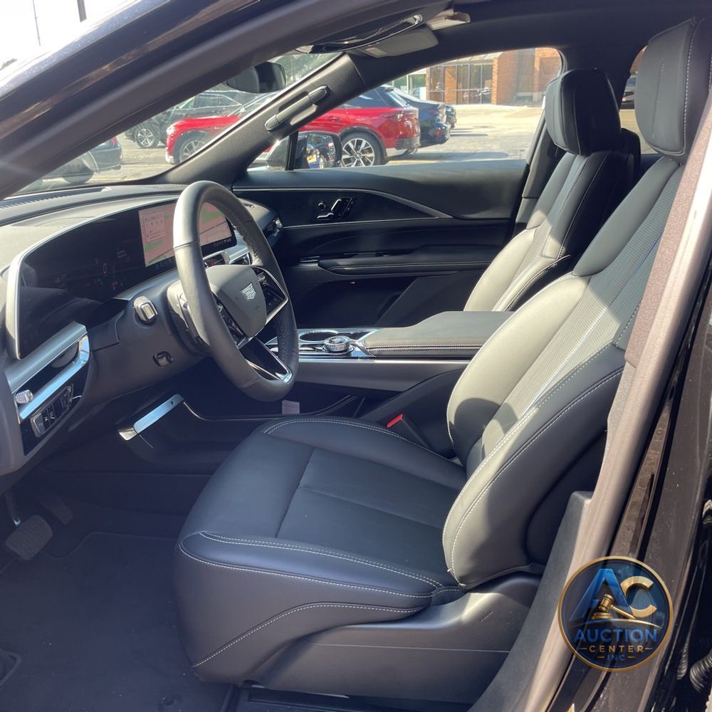 2025 Cadillac Lyriq Sport 1