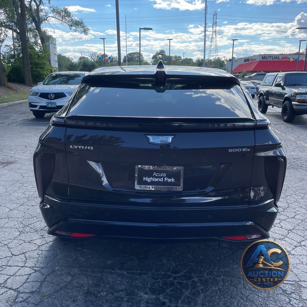 2025 Cadillac Lyriq Sport 1