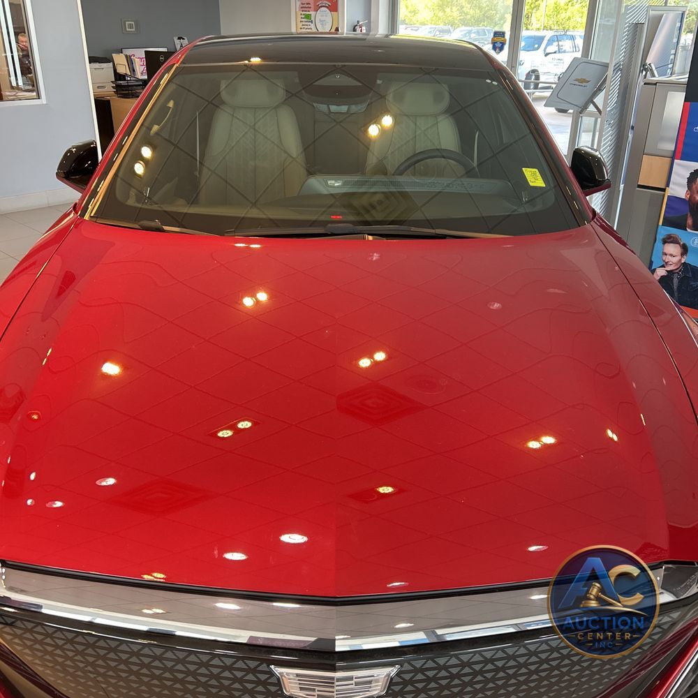 2024 Cadillac LYRIQ Sport 3