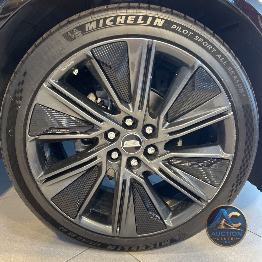 2024 Cadillac LYRIQ Sport 3