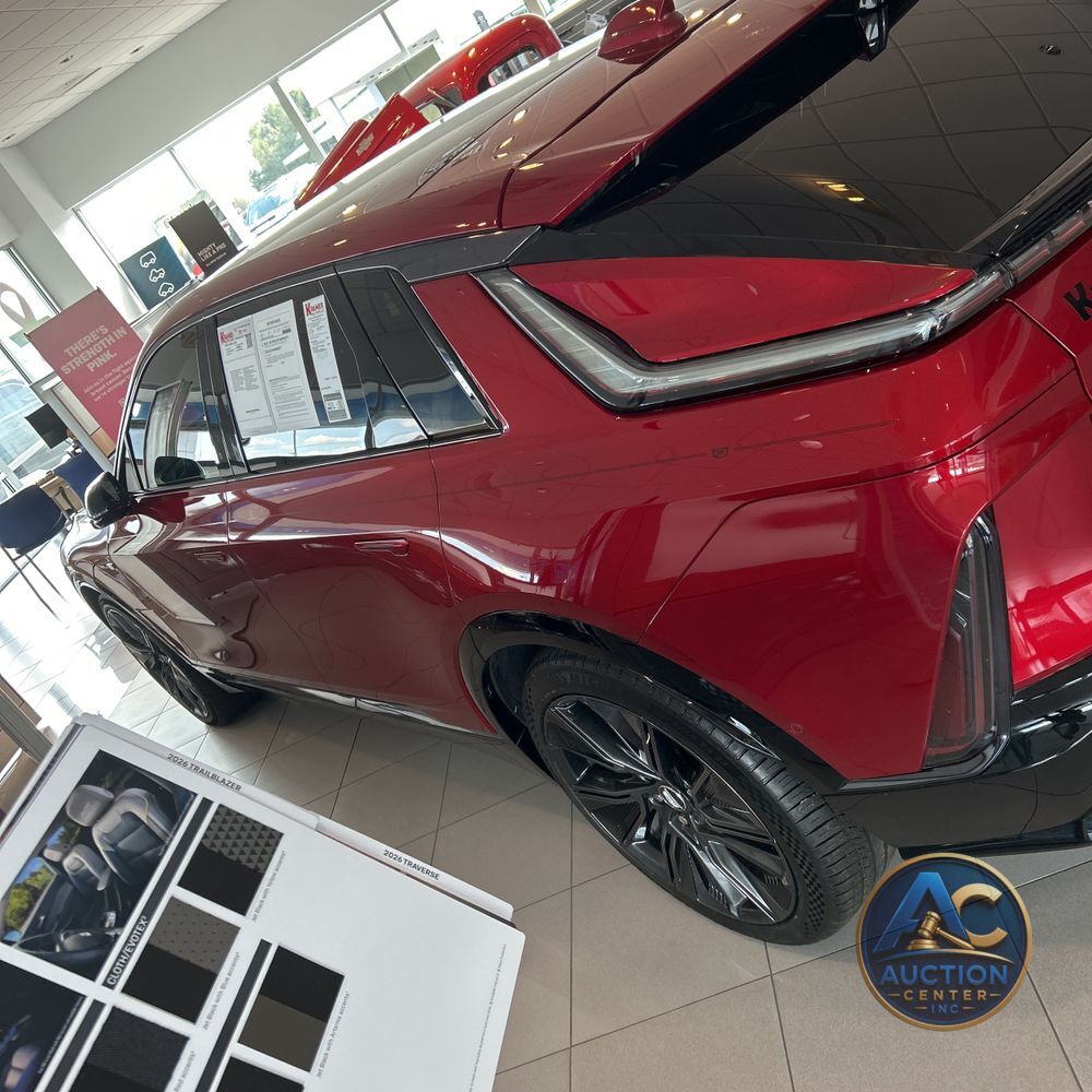 2024 Cadillac LYRIQ Sport 3