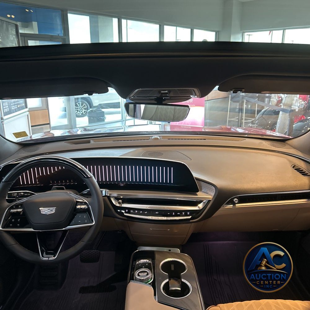 2024 Cadillac LYRIQ Sport 3