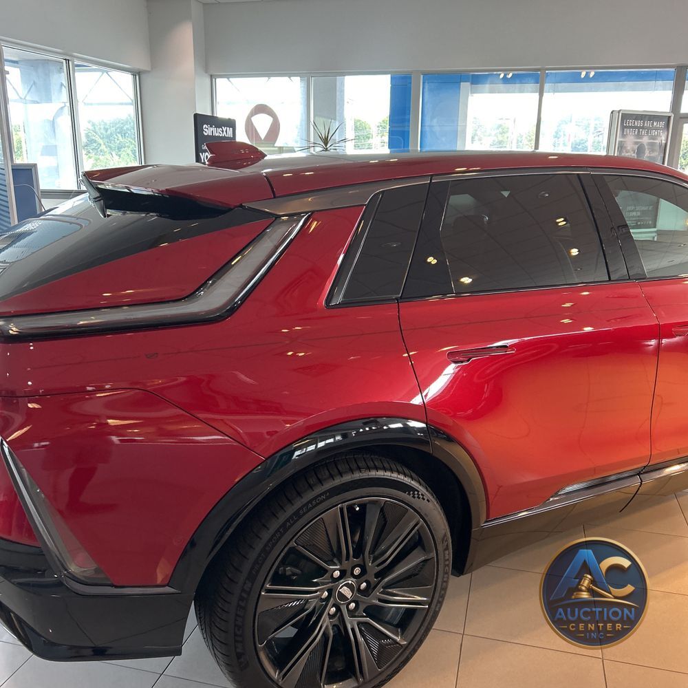 2024 Cadillac LYRIQ Sport 3