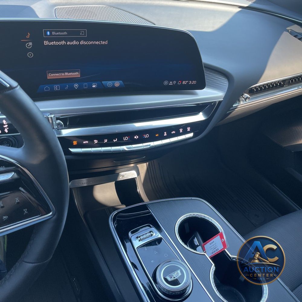 2025 Cadillac LYRIQ Sport 2