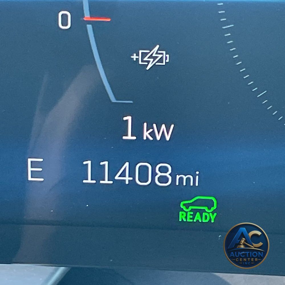 2025 Cadillac LYRIQ Sport 2