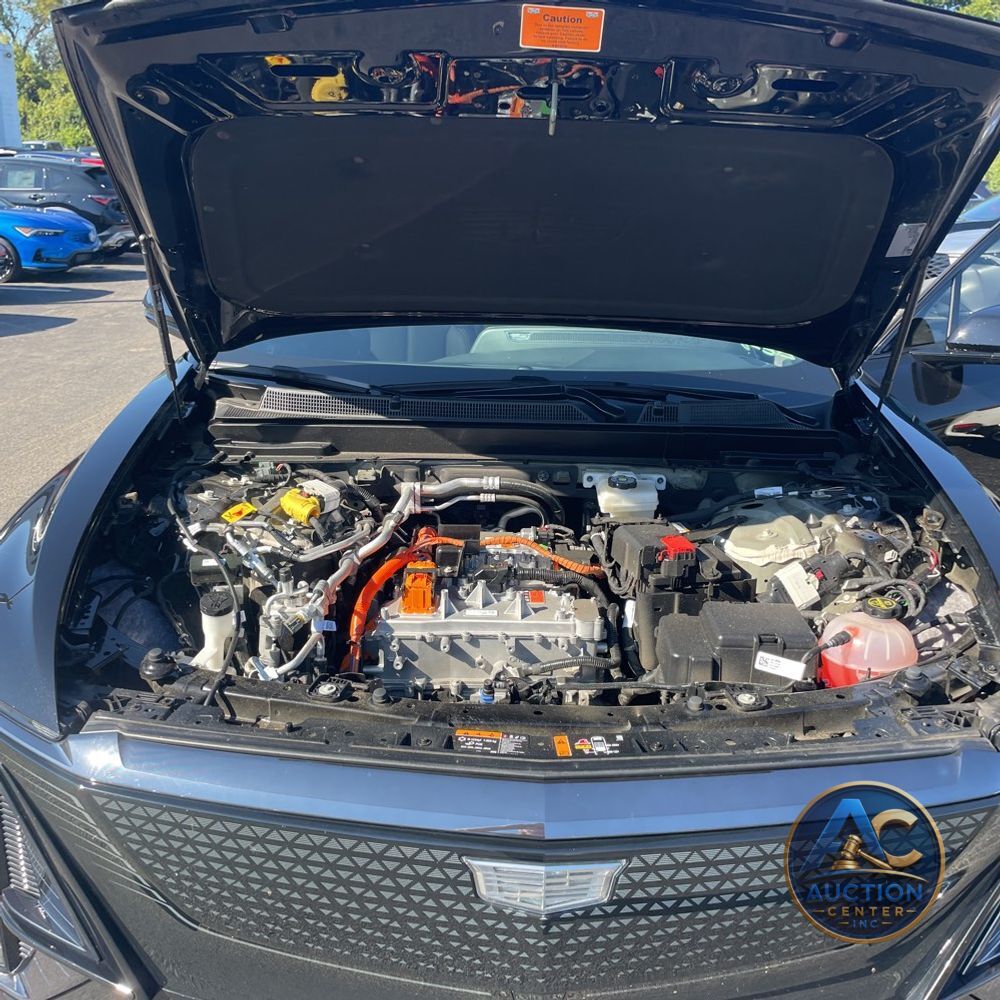 2025 Cadillac LYRIQ Sport 2