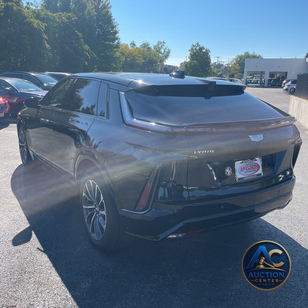 2025 Cadillac LYRIQ Sport 2