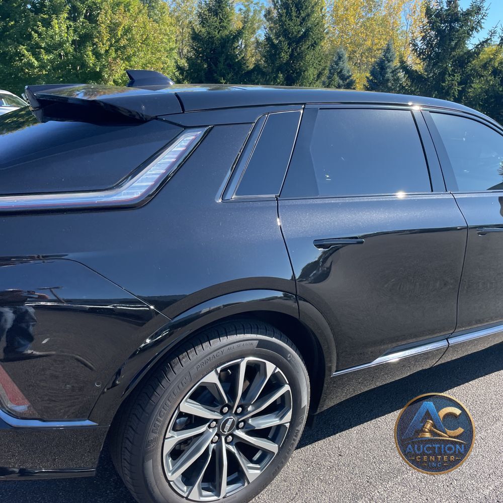 2025 Cadillac LYRIQ Sport 2