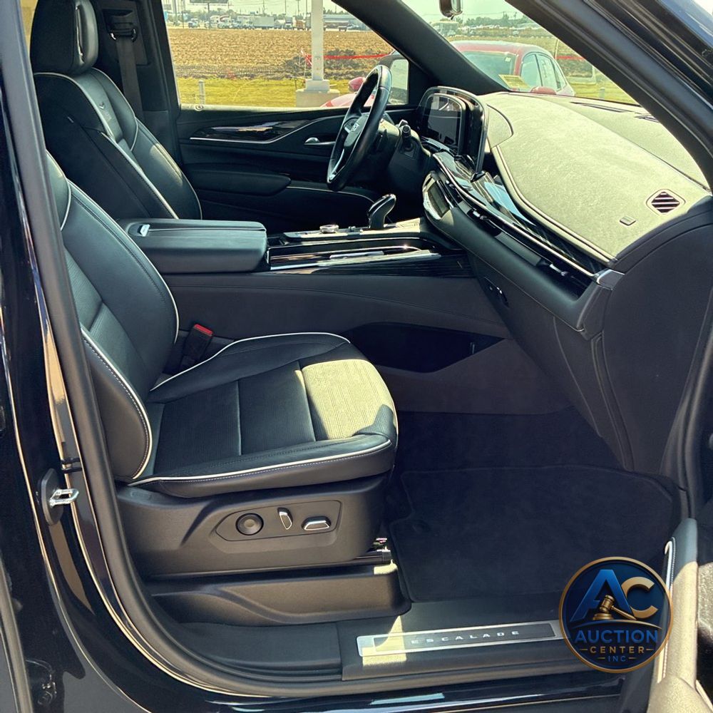 2022 Cadillac Escalade Sport