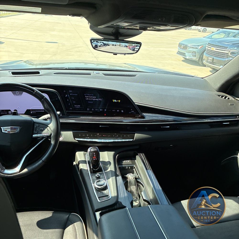 2022 Cadillac Escalade Sport