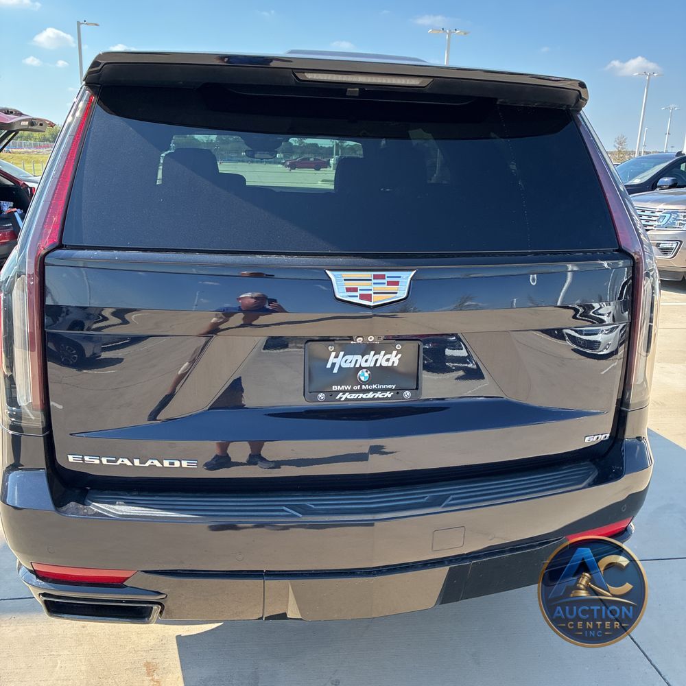 2022 Cadillac Escalade Sport