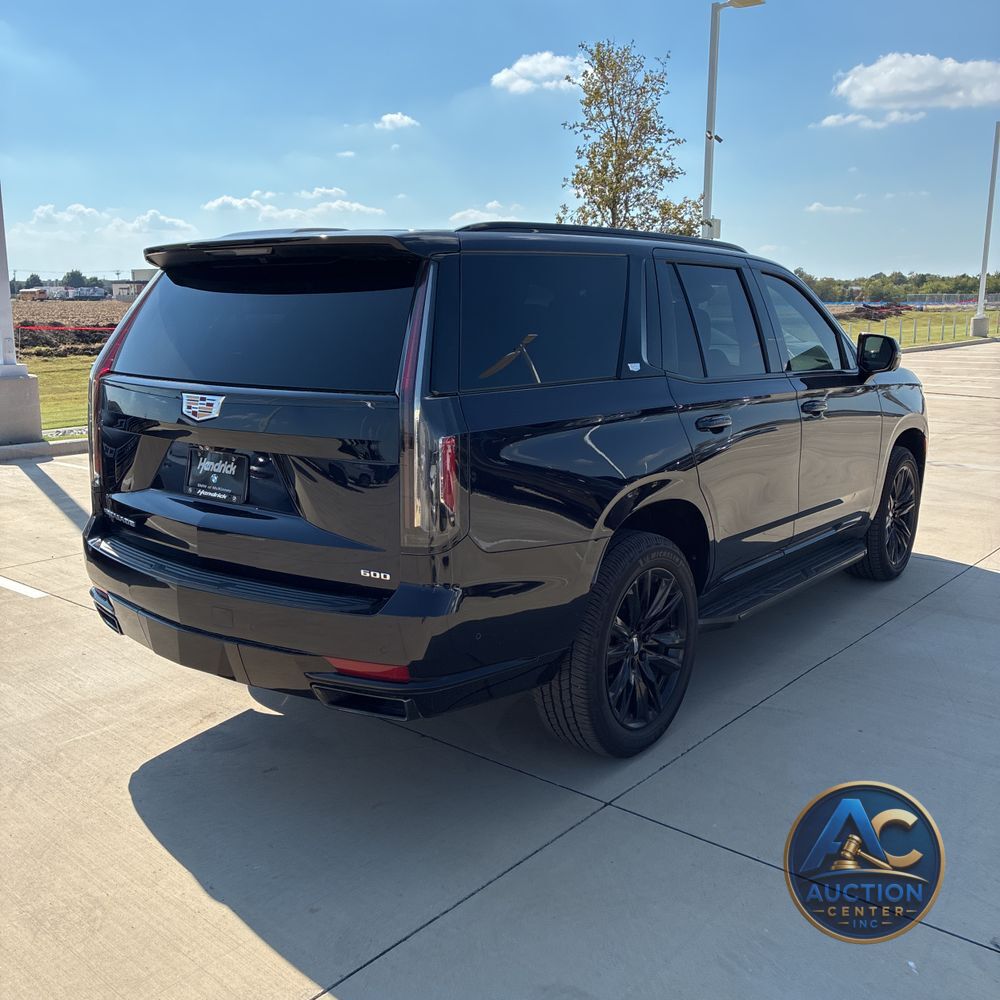 2022 Cadillac Escalade Sport