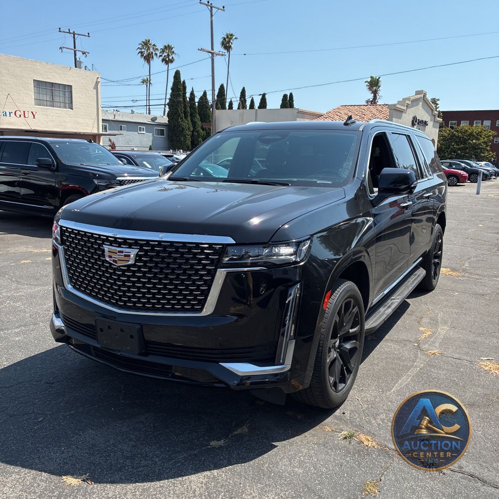 2023 Cadillac Escalade ESV Luxury