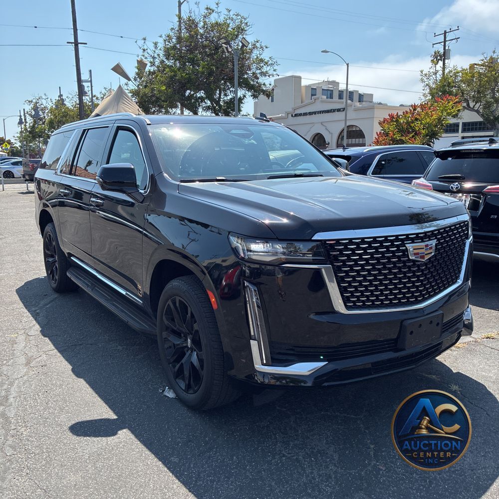 2023 Cadillac Escalade ESV Luxury