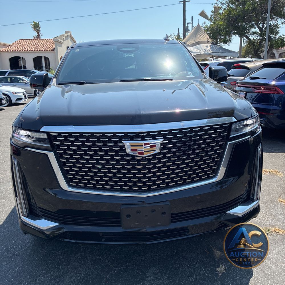 2023 Cadillac Escalade ESV Luxury