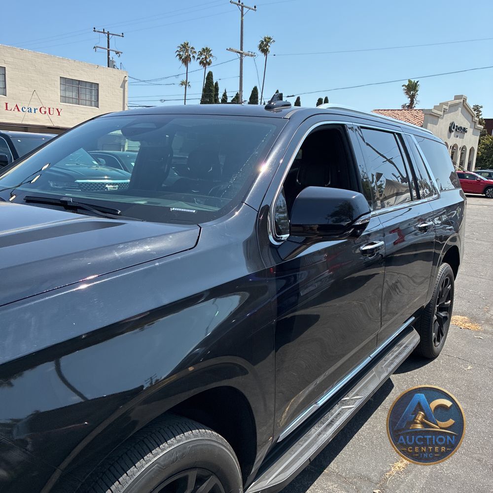 2023 Cadillac Escalade ESV Luxury