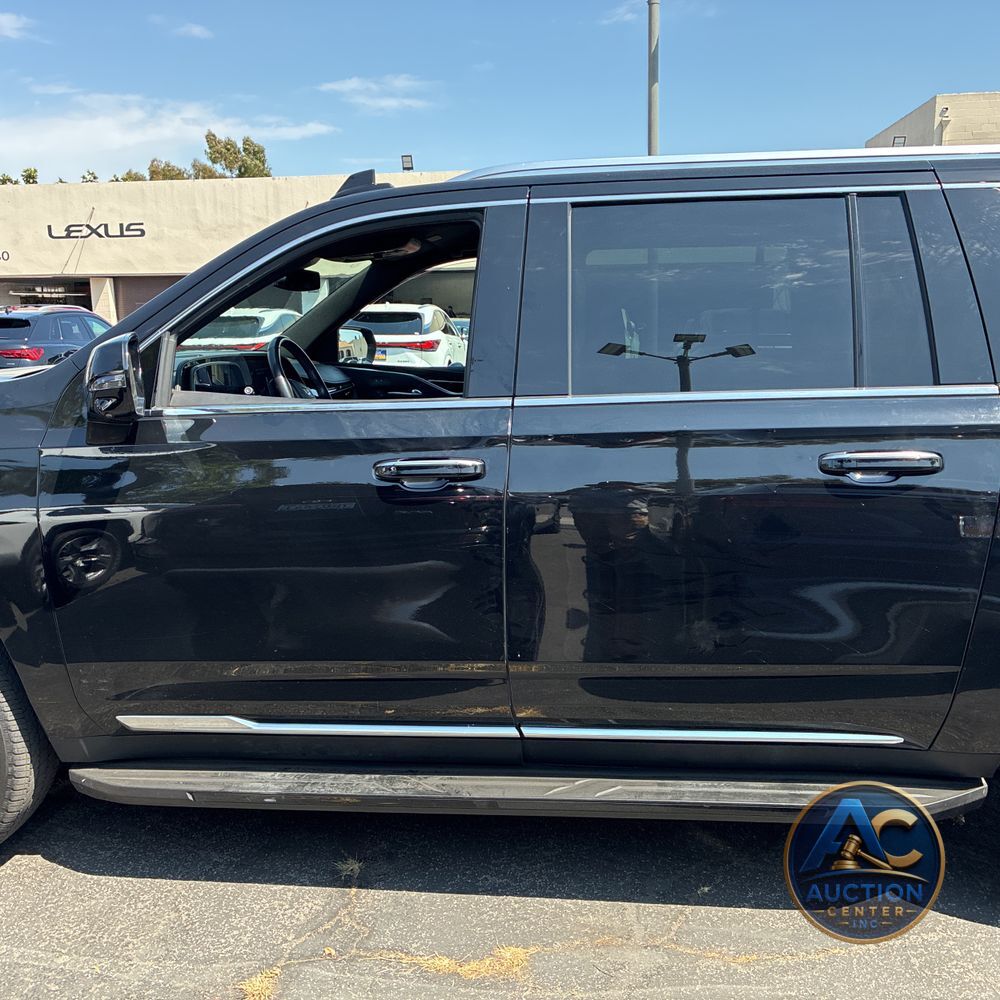 2023 Cadillac Escalade ESV Luxury