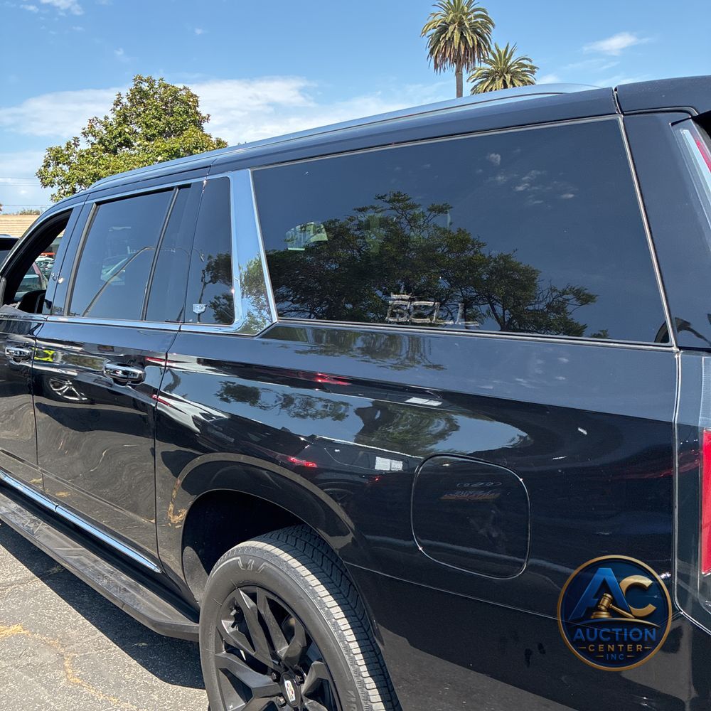 2023 Cadillac Escalade ESV Luxury