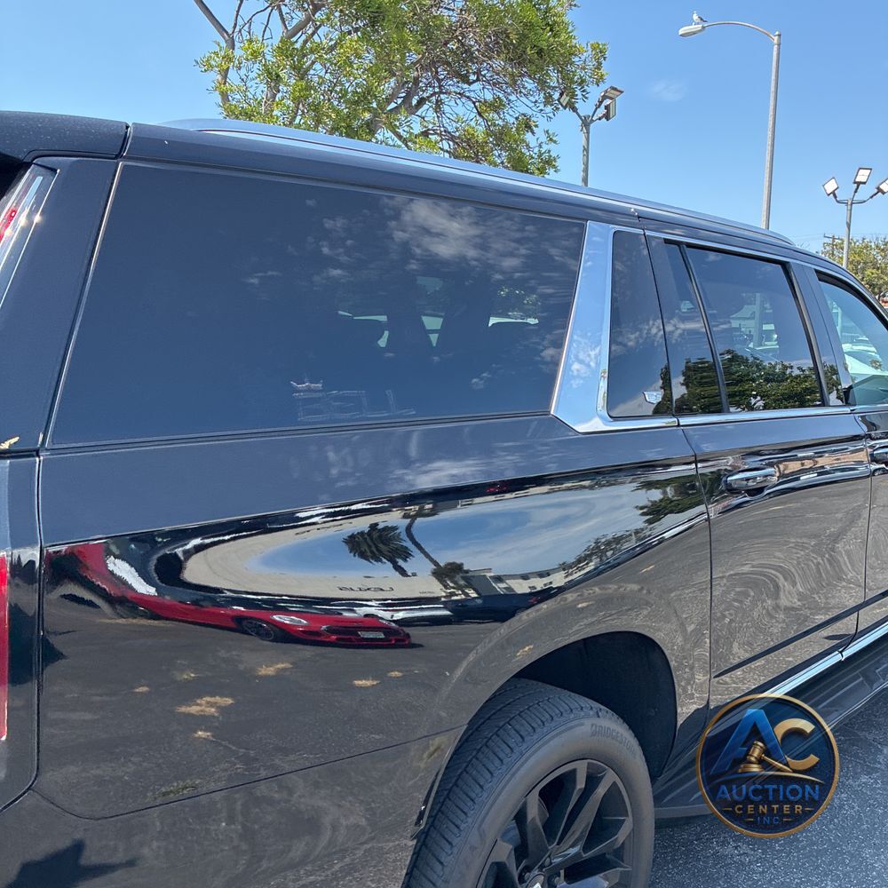 2023 Cadillac Escalade ESV Luxury