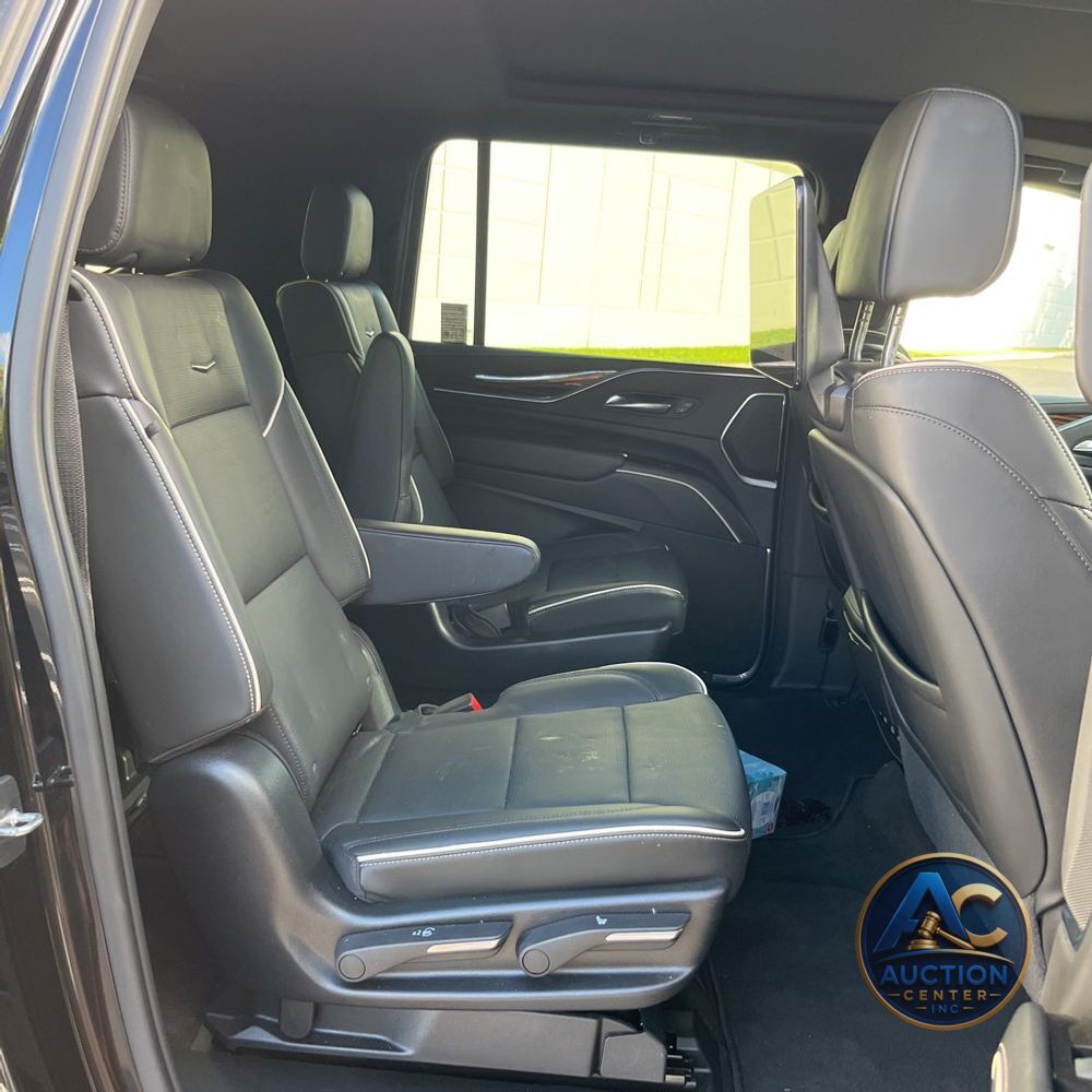 2023 Cadillac Escalade ESV Premium Luxury