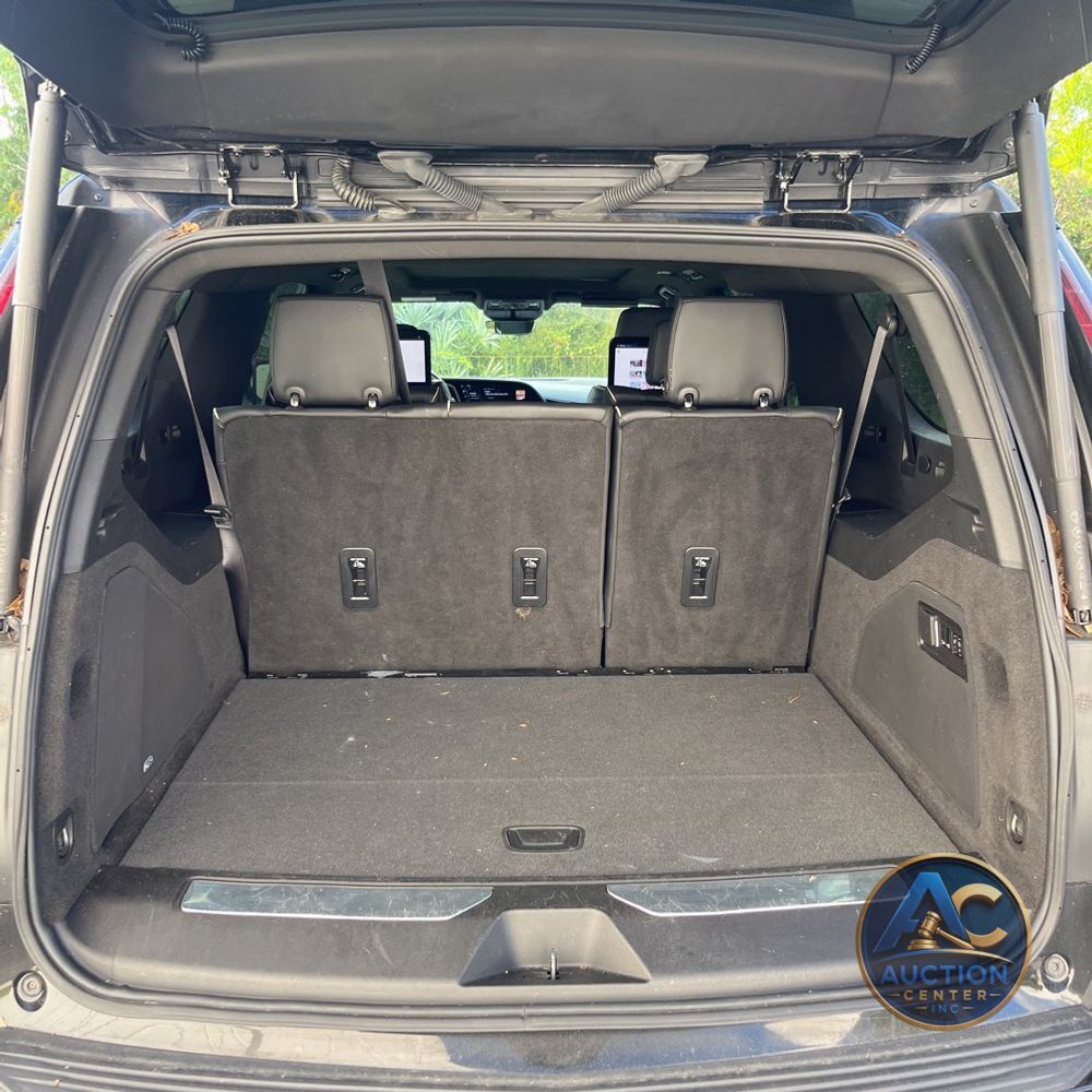 2023 Cadillac Escalade ESV Premium Luxury