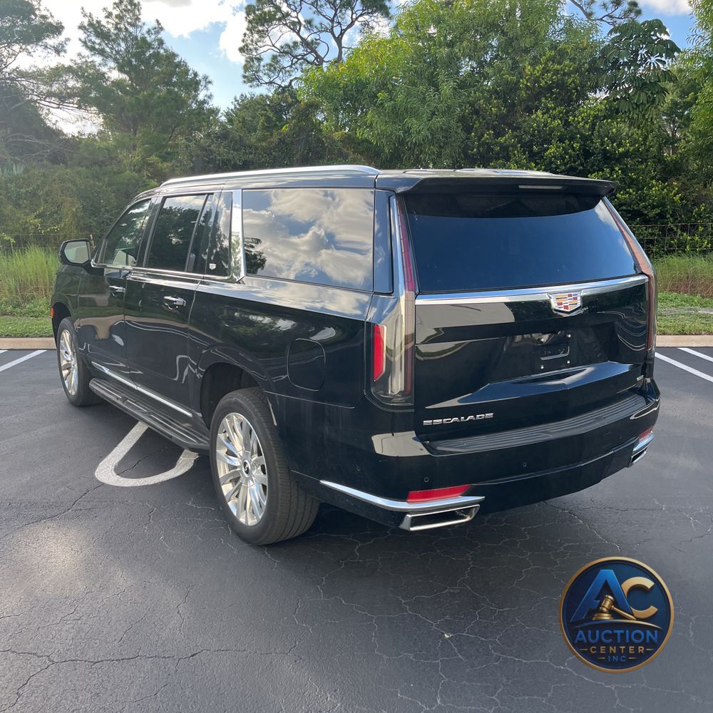 2023 Cadillac Escalade ESV Premium Luxury