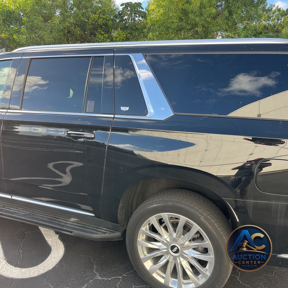 2023 Cadillac Escalade ESV Premium Luxury