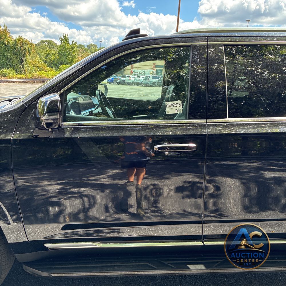 2022 Cadillac Escalade Luxury