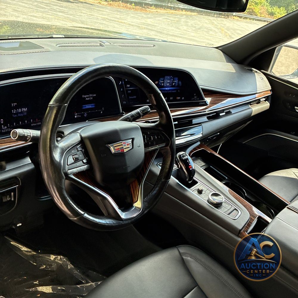 2022 Cadillac Escalade Luxury