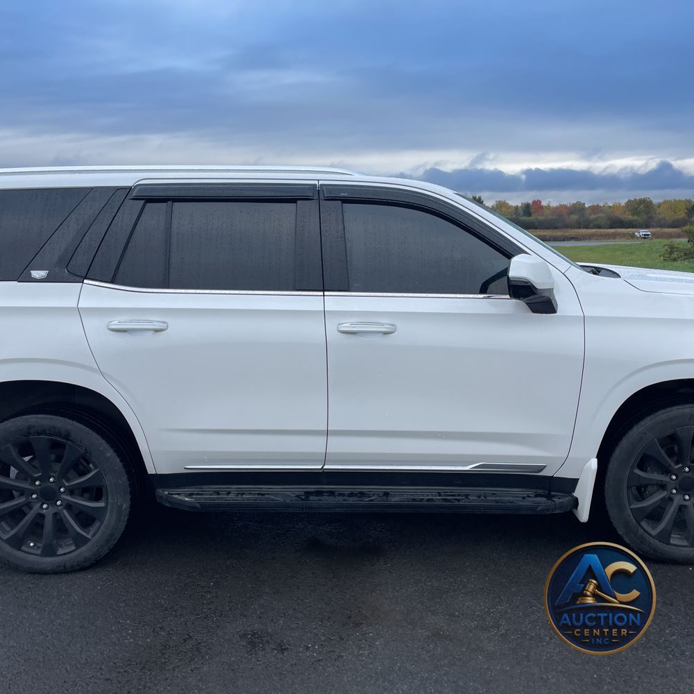 2022 Cadillac Escalade Luxury