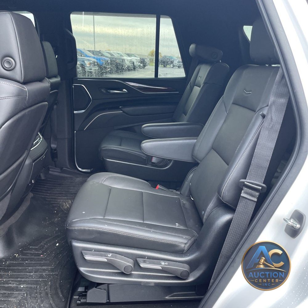 2022 Cadillac Escalade Luxury