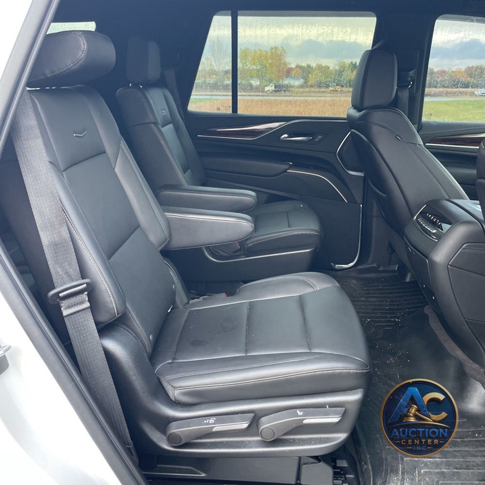 2022 Cadillac Escalade Luxury