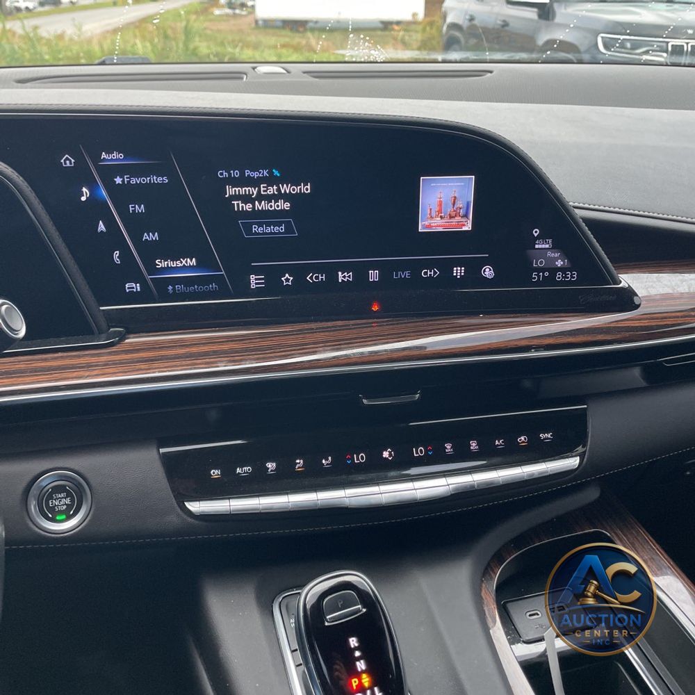 2022 Cadillac Escalade Luxury