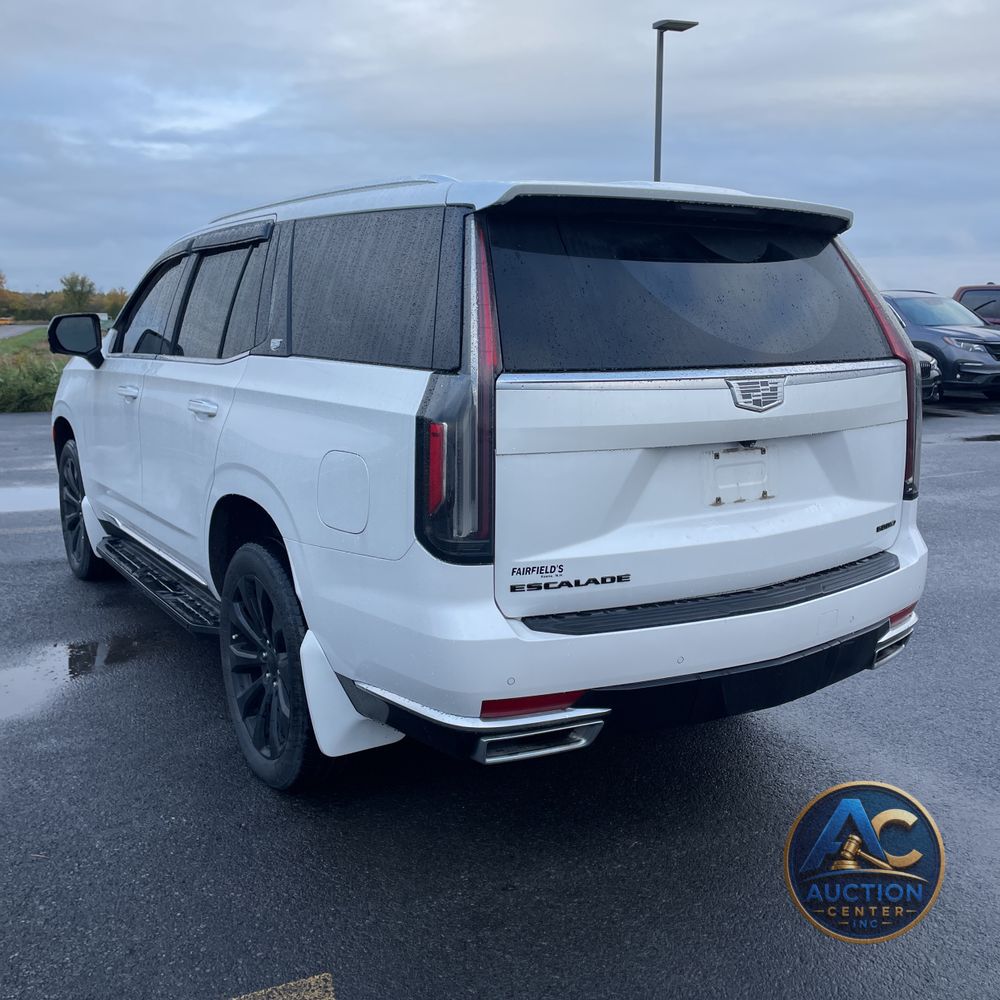2022 Cadillac Escalade Luxury