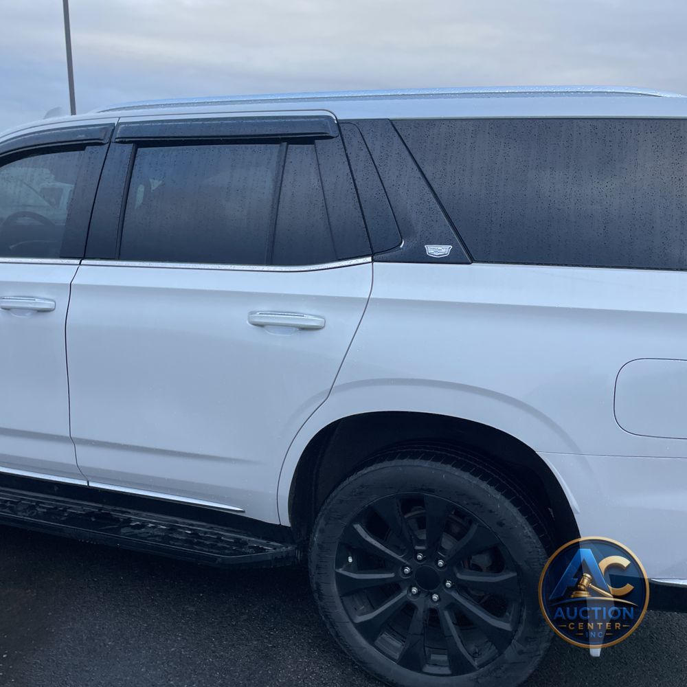 2022 Cadillac Escalade Luxury