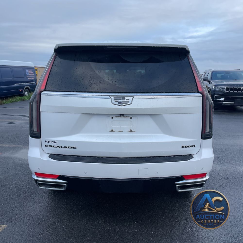 2022 Cadillac Escalade Luxury