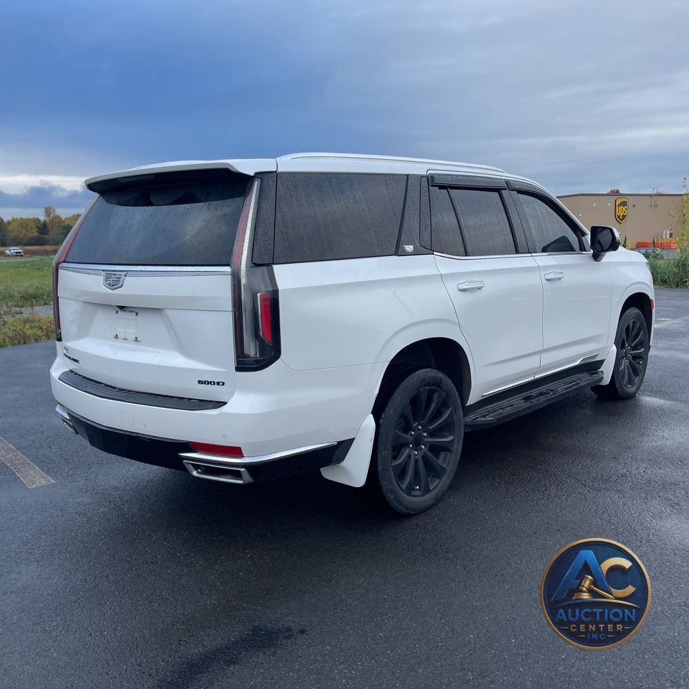 2022 Cadillac Escalade Luxury