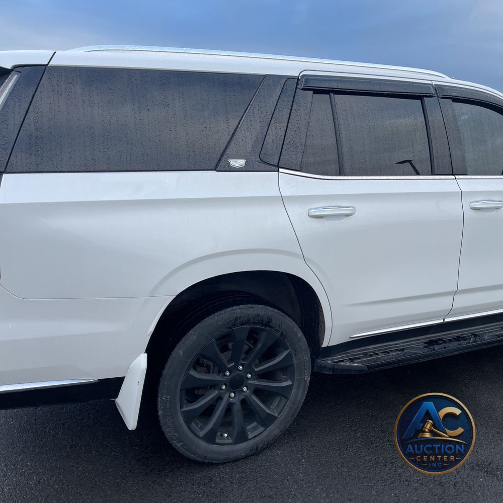 2022 Cadillac Escalade Luxury
