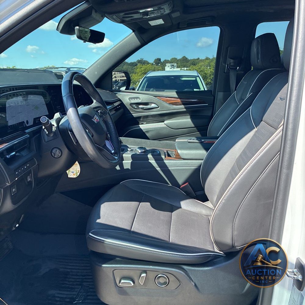 2023 Cadillac Escalade Premium Luxury
