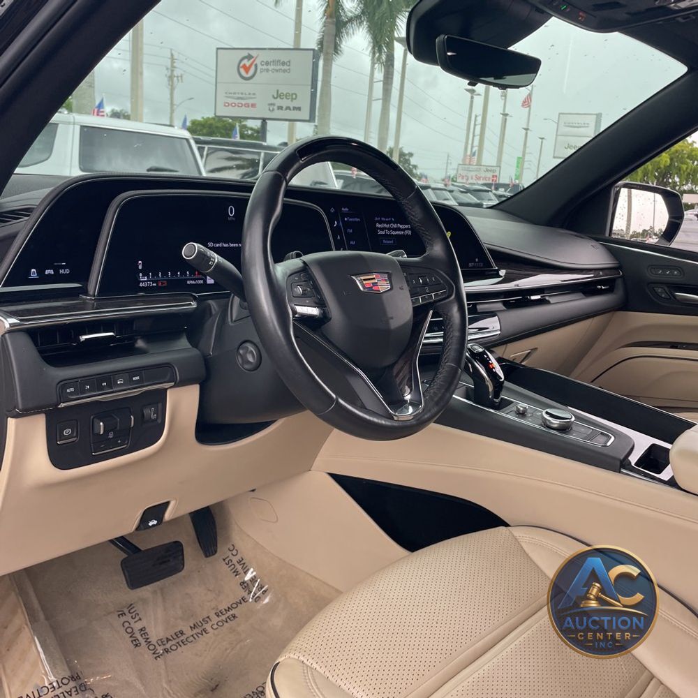 2023 Cadillac Escalade Premium Luxury