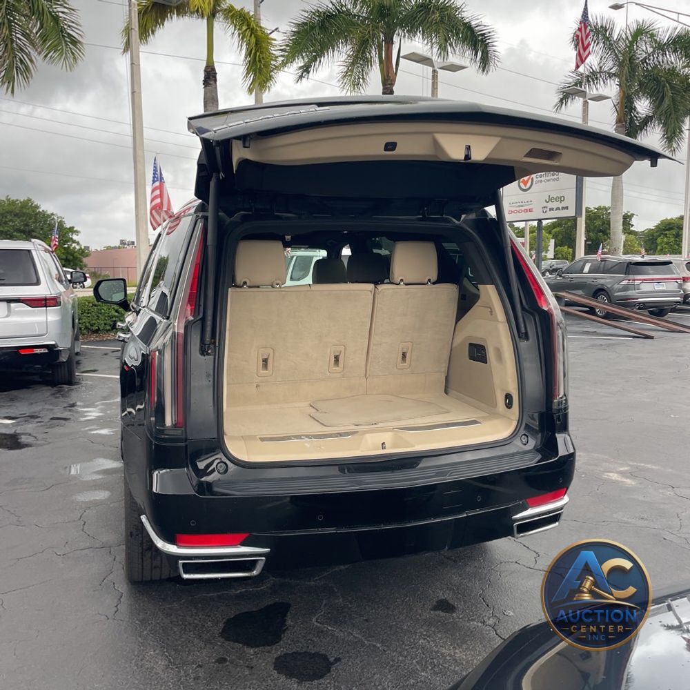 2023 Cadillac Escalade Premium Luxury