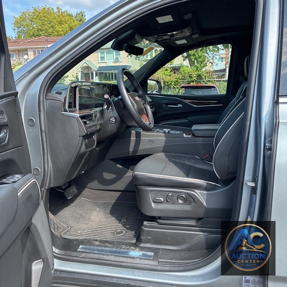 2024 Cadillac Escalade Premium Luxury