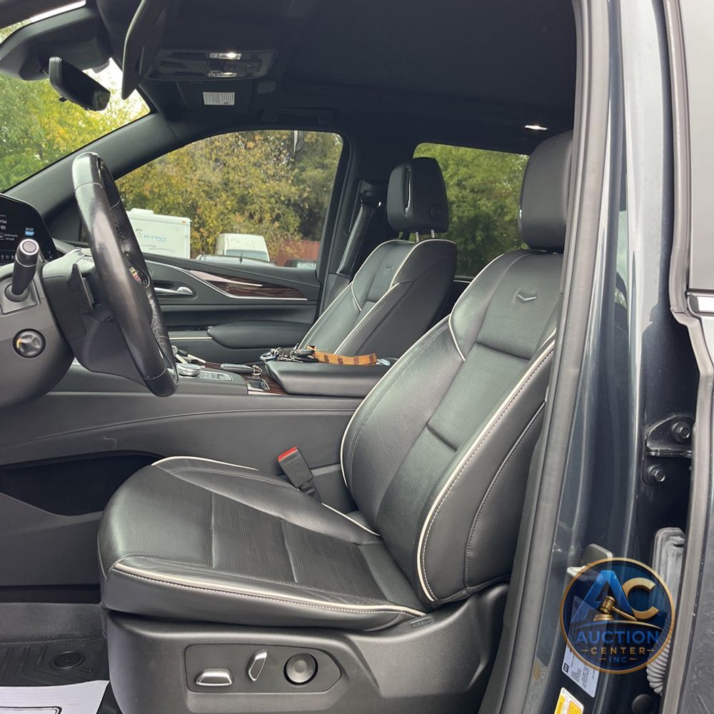 2022 Cadillac Escalade Premium Luxury