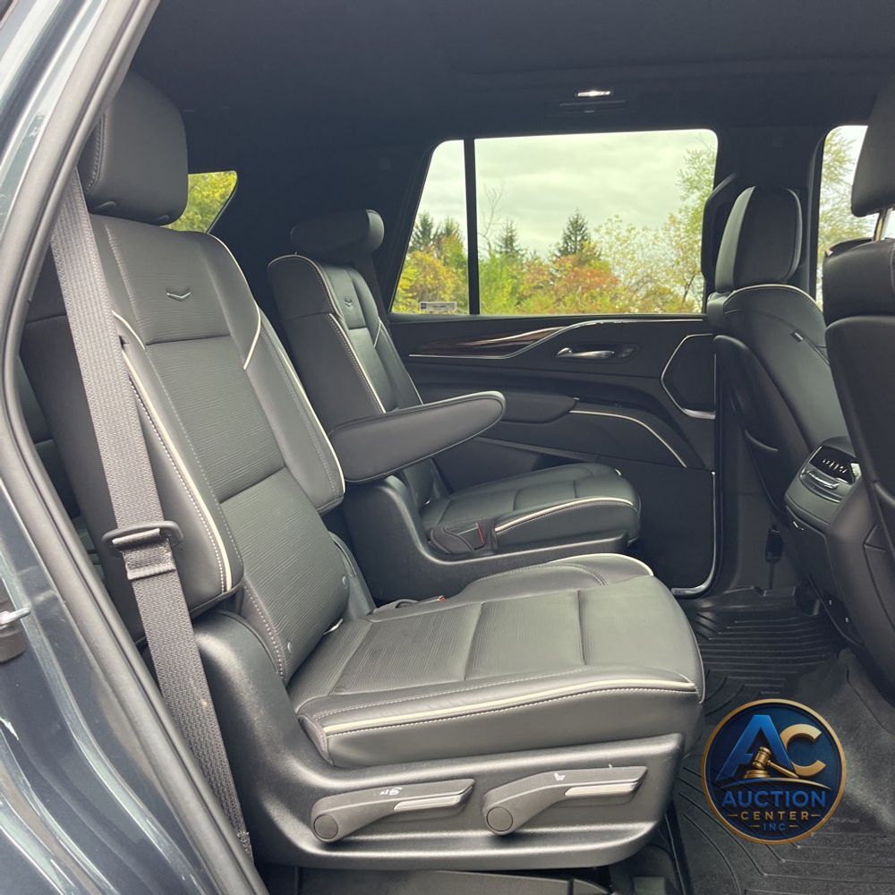 2022 Cadillac Escalade Premium Luxury